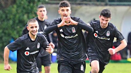 Beşiktaş’ın Genç Yetenekleri: Hangi Oyuncular Potansiyel Taşıyor?